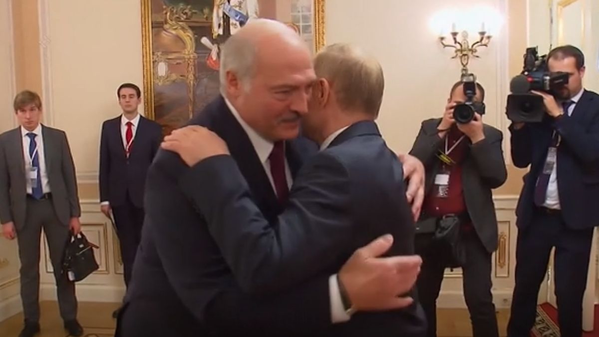 Putin znovu jednal s Lukašenkem. V Bělorusku se obávají anexe